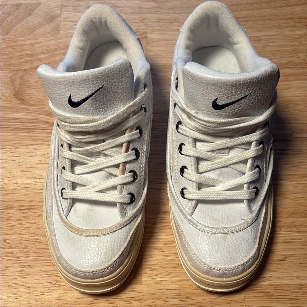 Vintage Nike White Leather Sneakers with Black Accents